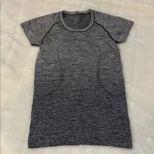 Lululemon Gray Short Sleeve Athletic Top